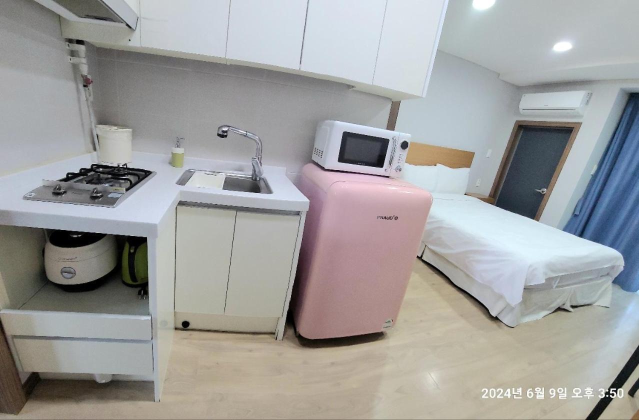 W Ocean Pension Seogwipo Ngoại thất bức ảnh
