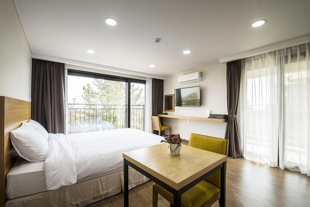 W Ocean Pension Seogwipo Ngoại thất bức ảnh