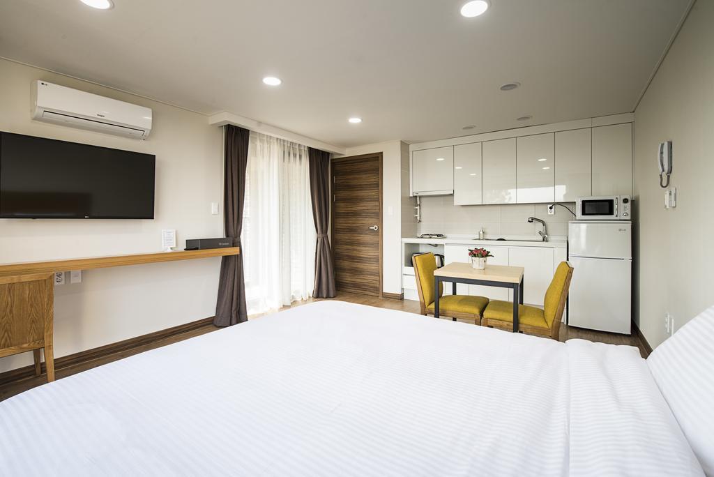 W Ocean Pension Seogwipo Ngoại thất bức ảnh